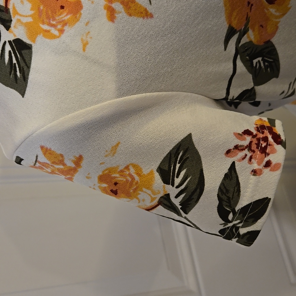 Dress - Picture 2 of 5